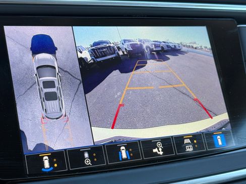 Used 2023 Buick Enclave Avenir w/ Avenir Technology Package image 26