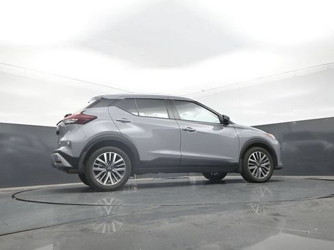 Used 2024 Nissan Kicks SV FWD image 22