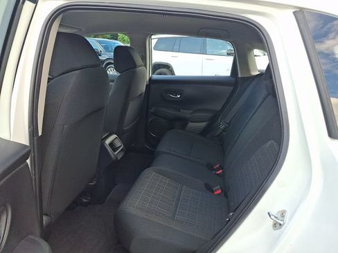 Used 2023 Honda HR-V LX image 10