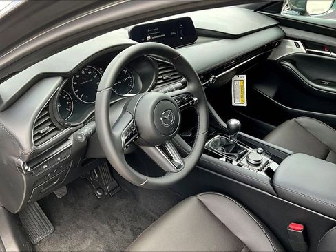 New 2026 MAZDA MAZDA3 2.5 S Hatchback w/ Premium Pkg FWD image 8