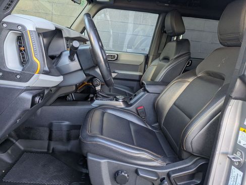 Used 2023 Ford Bronco Badlands w/ Sasquatch Package image 19