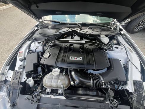 Used 2022 Ford Mustang GT Premium w/ GT Performance Package RWD image 32