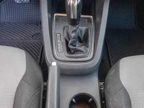 Used 2017 Volkswagen Jetta S FWD image 12