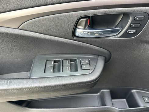 Used 2022 Honda Pilot Special Edition image 8