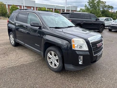 Used 2015 GMC Terrain SLE FWD image 2