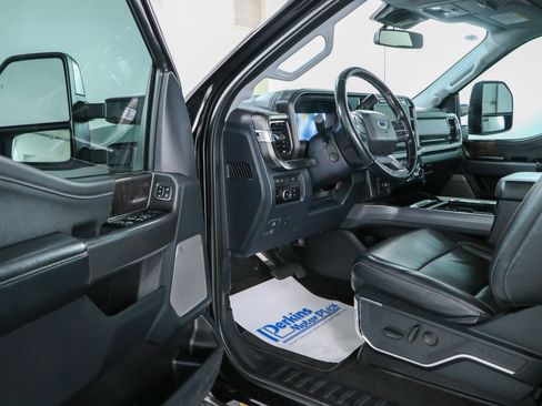 Used 2024 Ford F450 Lariat w/ Lariat Ultimate Package AWD/4WD image 3