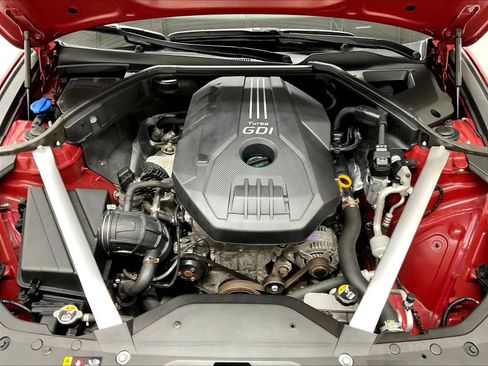 Used 2022 Genesis G70 2.0T RWD image 32