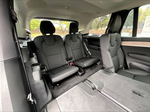 New 2026 Volvo XC90 B5 Plus w/ Protection Package image 28