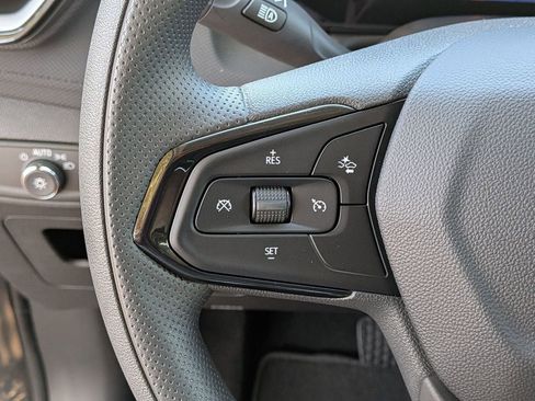 New 2026 Chevrolet TrailBlazer LT w/ Midnight Edition FWD image 13