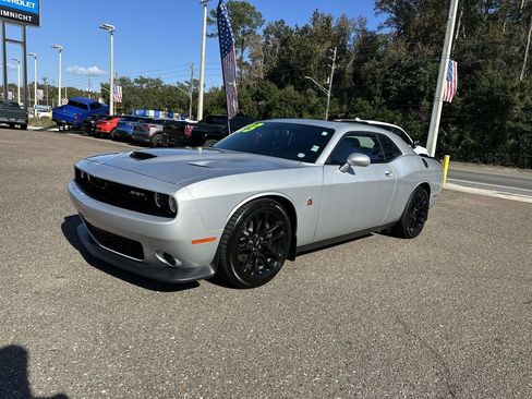Used 2023 Dodge Challenger R/T Scat Pack w/ Plus Package image 12
