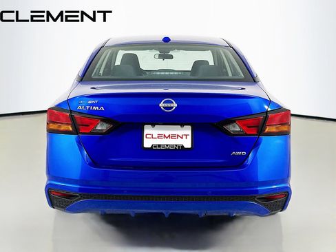 Used 2025 Nissan Altima 2.5 SV AWD/4WD image 8