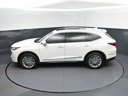 Used 2023 Acura MDX SH-AWD w/ Advance Package image 34