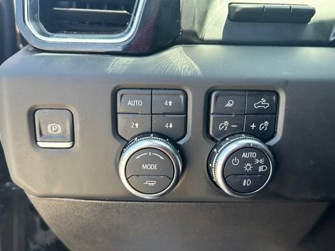 Used 2024 GMC Sierra 1500 Denali w/ Denali Reserve Package AWD/4WD image 24