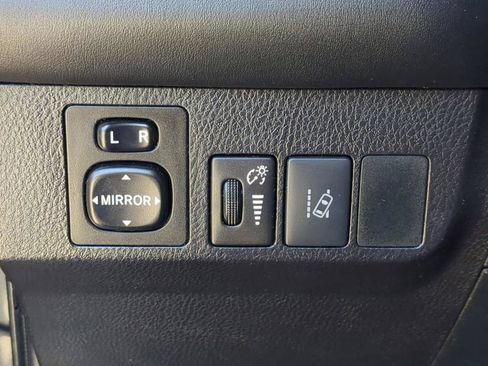 Used 2016 Toyota RAV4 Limited FWD image 20