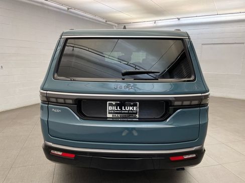 New 2026 Jeep Grand Wagoneer 2WD image 5