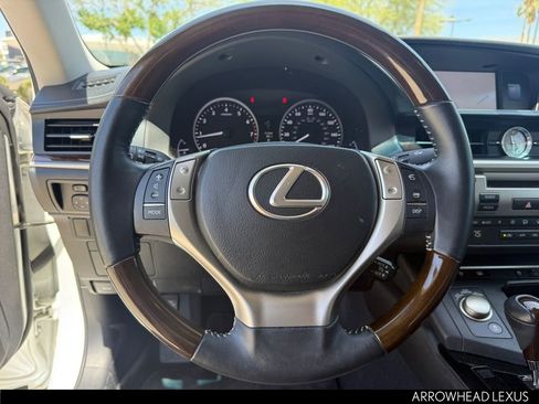 Used 2014 Lexus ES 350 w/ Luxury Package FWD image 14