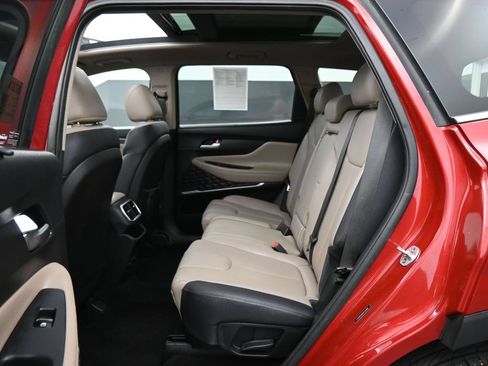 Used 2019 Hyundai Santa Fe Limited FWD image 16