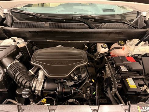 Used 2022 GMC Acadia Denali w/ Denali Ultimate Package image 11