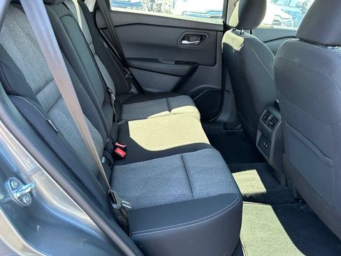 Used 2026 Nissan Rogue SV FWD image 19