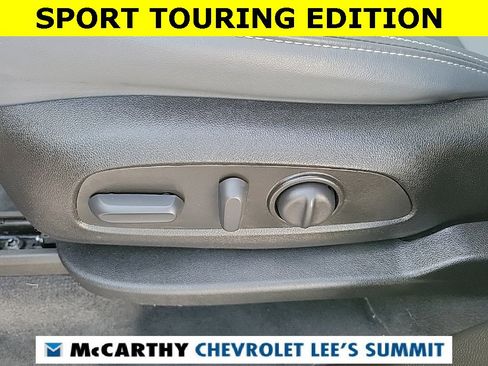 Used 2023 Buick Enclave Essence w/ Experience Buick Package image 32