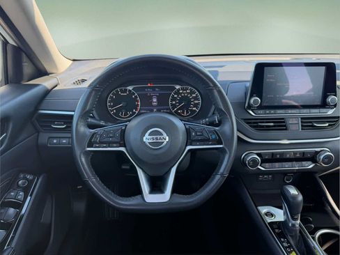 Used 2022 Nissan Altima 2.5 SV w/ SV Premium Package AWD/4WD image 31