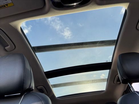 Used 2024 Hyundai Tucson Limited image 43