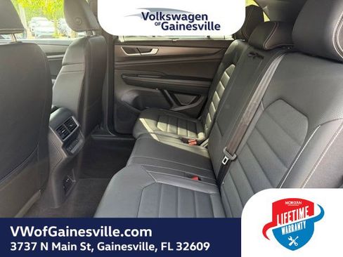 Certified 2025 Volkswagen Atlas Cross Sport SEL AWD/4WD image 12
