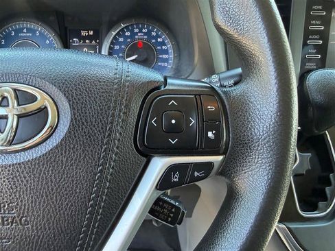 Used 2019 Toyota Sienna LE AWD/4WD image 38