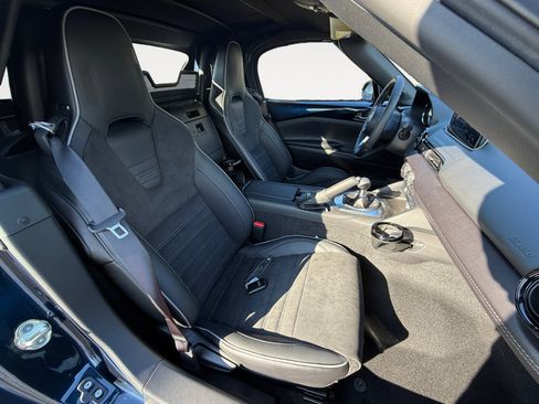 New 2025 MAZDA MX-5 Miata Club w/ Brembo/BBS Recaro Package image 17