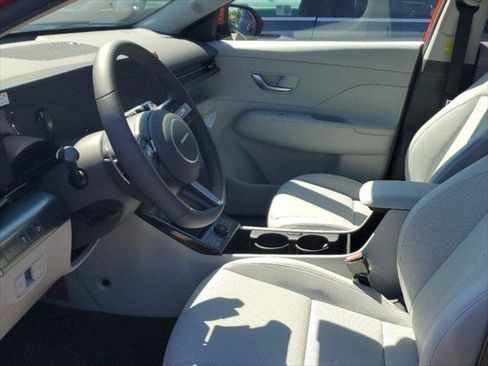 New 2024 Hyundai Kona Limited FWD image 8