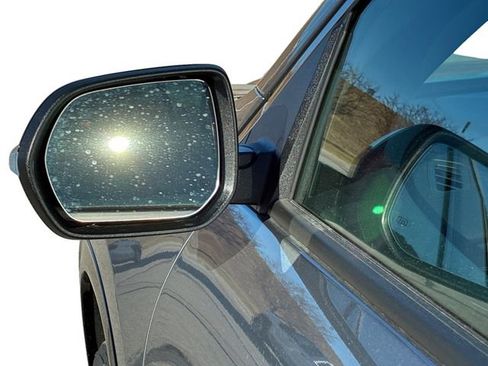 New 2026 Chevrolet Traverse High Country image 10