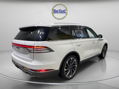 Used 2020 Lincoln Aviator Reserve w/ Equipment Group 202A AWD/4WD image 4