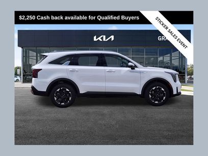 New 2026 Kia Sorento S