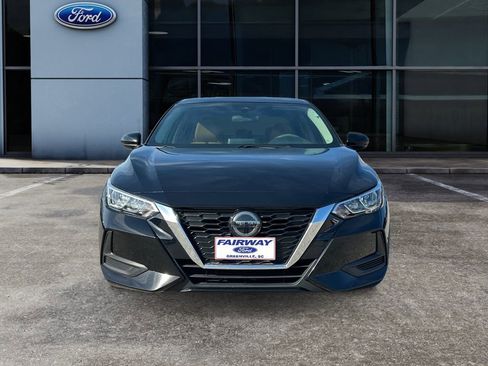 Used 2021 Nissan Sentra SV w/ SV Premium Package image 3