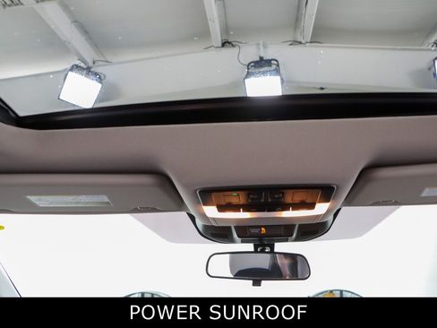 Used 2023 Nissan Rogue SV w/ SV Premium B Package FWD image 21