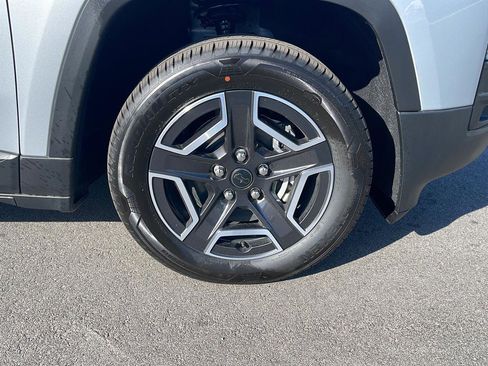 New 2026 Jeep Cherokee Limited AWD/4WD image 9