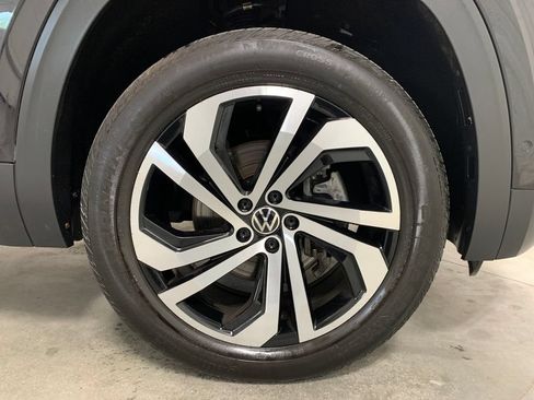 Used 2021 Volkswagen Atlas SEL Premium AWD/4WD image 12