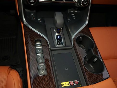 Used 2026 Lexus LX 700h Ultra Luxury image 19