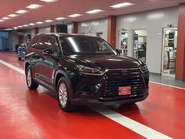 Certified 2026 Toyota Grand Highlander AWD image 2