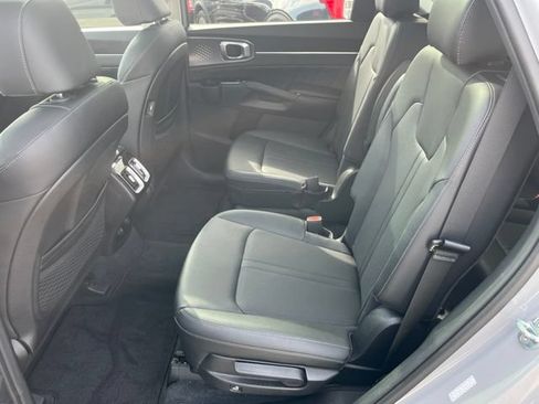 Used 2022 Kia Sorento SX FWD image 13