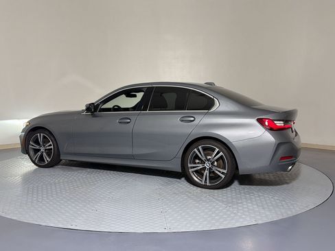 Used 2024 BMW 330i Sedan w/ Convenience Package RWD image 3