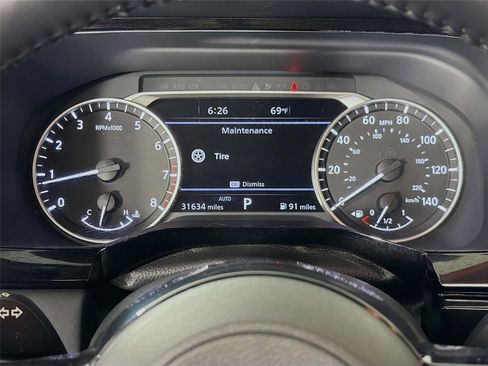 Used 2025 Nissan Pathfinder SL AWD/4WD image 13