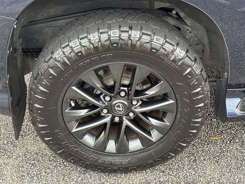 Used 2021 Lexus GX 460 Premium image 17