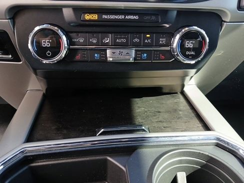 Used 2022 Ford F350 Lariat w/ Lariat Ultimate Package image 43