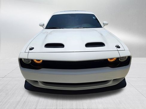 Used 2022 Dodge Challenger SRT Hellcat RWD image 2