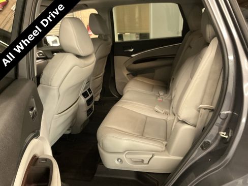 Used 2018 Acura MDX SH-AWD image 24