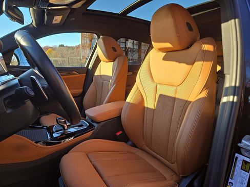 Certified 2023 BMW X4 M40i w/ Premium Package image 14