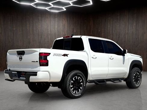 Used 2022 Nissan Frontier PRO-4X w/ Technology Package AWD/4WD image 2