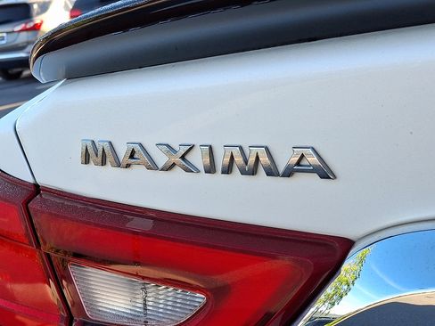 Used 2017 Nissan Maxima SR w/ Midnight Edition image 31