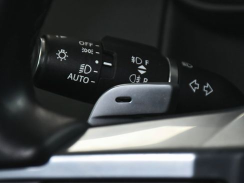 Used 2023 Land Rover Discovery S R-Dynamic image 42